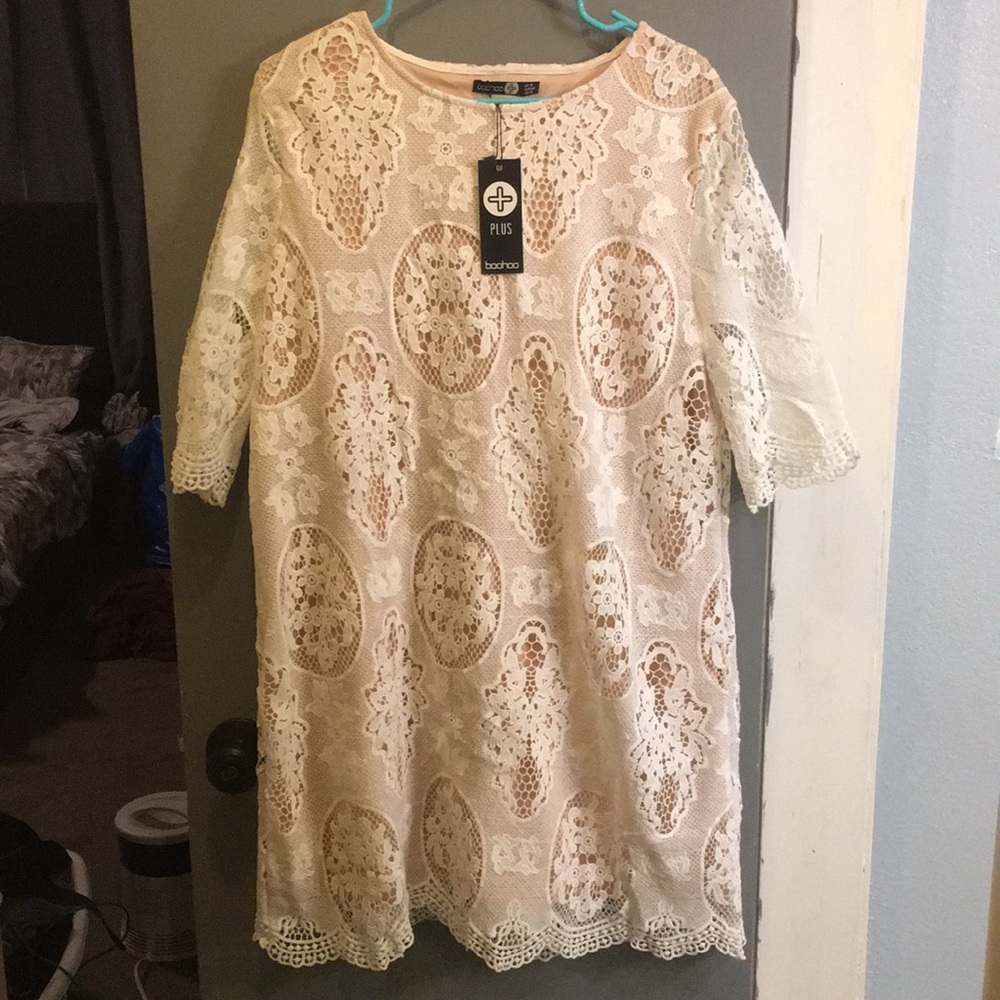 Boohoo lace dress